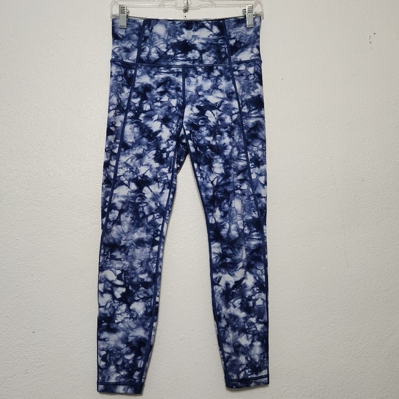 Athleta Tie Dye Salutation Leggings - Picture 3 of 12